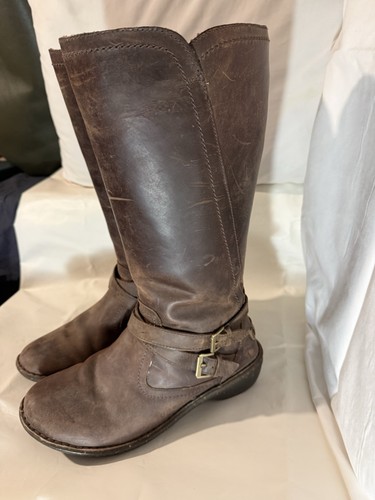Barely worn ugg rosen 1005450 - barely,